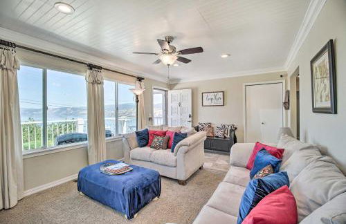 Charming Hilltop Home with Picture-Perfect View - Foto 11