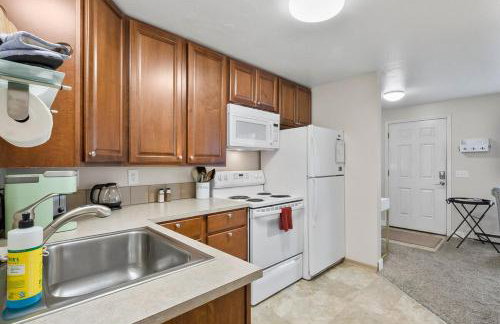 Central Location - quiet cozy furnished apt #4 - Foto 7