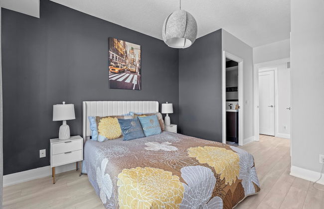 Modern Apartments in North York - Photo 62