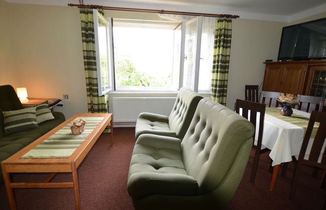 House With the Pool and Fenced Garden, Great View at Trosky Castle - Photo 8