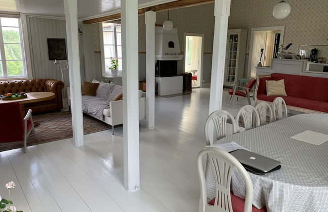 Rustic Luxury Lakeside House - Transformed Chapel - Foto 11