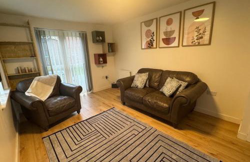 Peaceful modern home with garden and parking - Foto 24