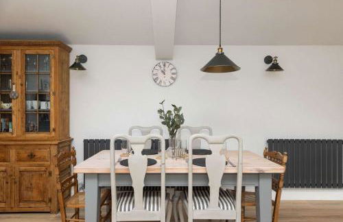 House & Annexe Sleeps 18 Heated Pool - Photo 63