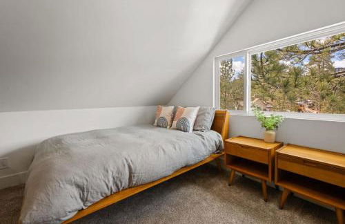 Luxe Lakefront with Hot Tub, Fire Pit, Game Room, Boat Dock - Foto 51