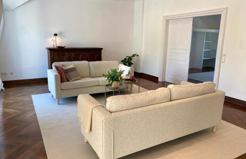 Design-Loft mit 2 Balkonen am Stadtwald - 20 min zur Messe Düsseldorf - Foto 7