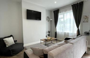 Modern and spacious house with Hot Tub - Foto 2