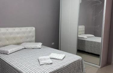 Sobrado top com piscina, espaço gourmet, próximo à praia com Ar Condicionado - Foto 11