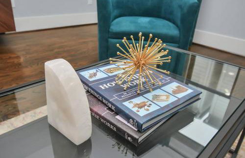 Skyline Views - Sleeps 10 Home Near Downtown - Photo 11