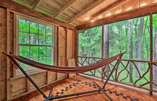 Cabin with Trails and Creek! 23 Mi to Camelback Slopes - Foto 20