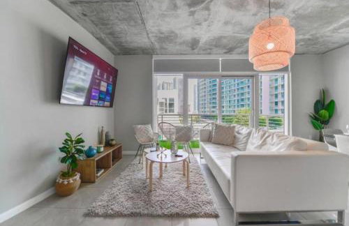 Amazing Condo with Pool at Midblock Miami - Foto 8