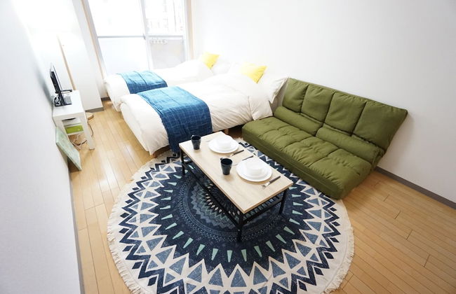 Terry's Apartment Namba South I V02A - Photo 1