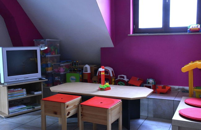 Modern Escape With Private Sauna - Photo 22