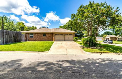 Private Pool, Entire House, In the Center of DFW - Foto 32