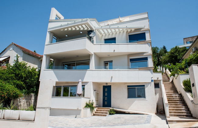 1-bed Large Apartment in Tivat Swiming Pool - Foto 26