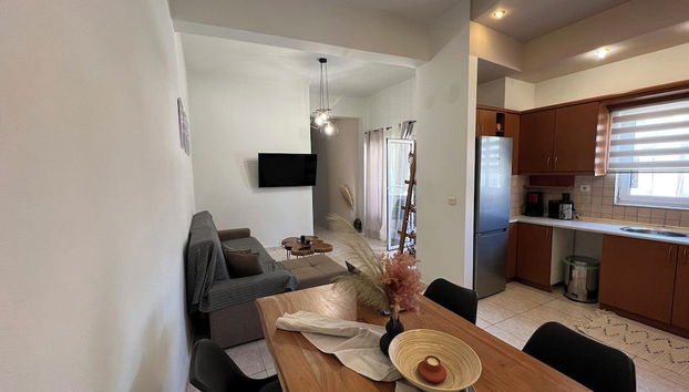 Cozy 1 Bd Apt in Therisos with Balcony - Foto 4, Servicio de comidas en la habitación