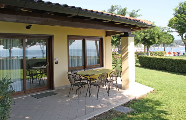 Front Lake Resort Le Corti del Lago - Foto 1