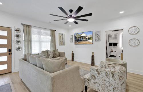 Avondale Home - Photo 1