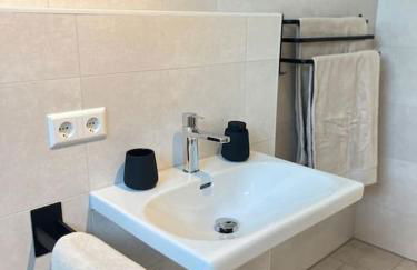 Neue Unterkunft mit Terrasse und TG-Stellplatz - Foto 7