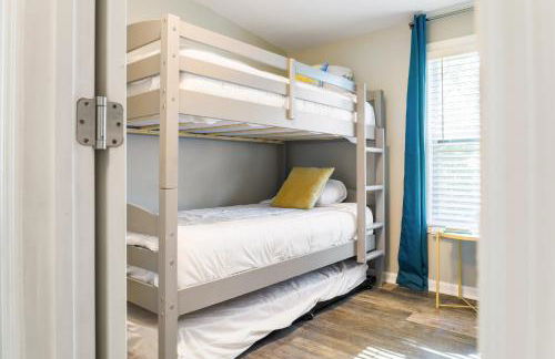 Franklin 4BR Escape, BBQ, Fire Pit, Sleeps 15 - Foto 32