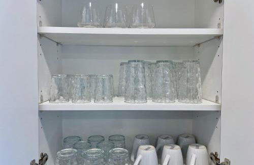 Bright Top Floor-Elevator-Walk Downtown-Laundry - Foto 67