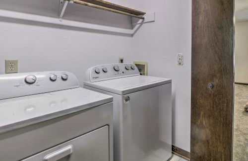 Quiet Home with Fire Pit - 1 Mi to Downtown Acworth! - Foto 19