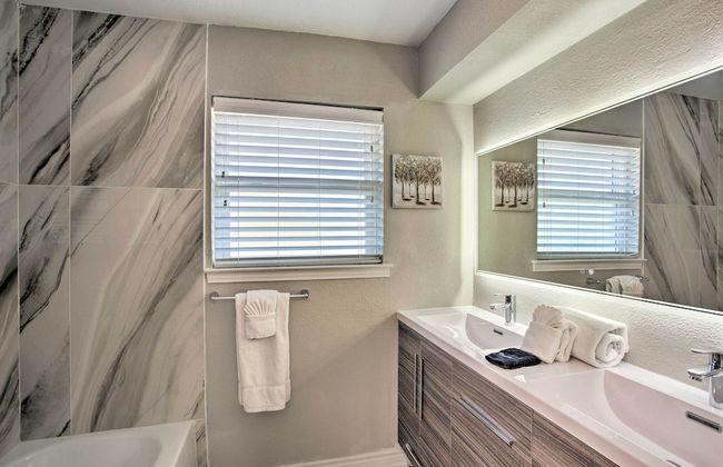 11 Mi to Holiday at Arboretum! Home with Hot Tub - Foto 51