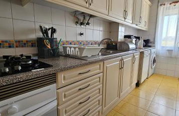 Modern 3 Bed Flat - Beaches, Expo & City Fun - Your Gateway to Lisbon - Foto 37