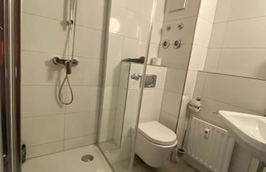 Exklusiv, modernes Apartment mit Balkon - Foto 7