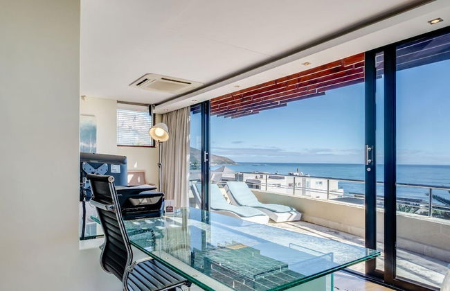 Multi-level Family Villa w Private Pool Views Lions Crest - Foto 61