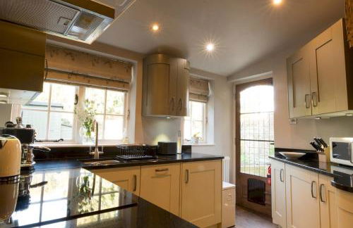 Miller Cottage a luxury 1550's cottage in the Historic centre of Saffron Walden - Foto 8