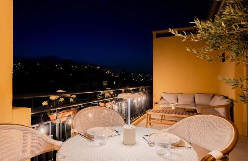 Luxurious penthouse, 2 bedroom suites, 3 spacious terraces, gorgeous views of mountains and sea, - Foto 38