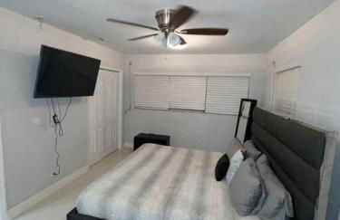 Modern Miami Oversized 3 Bedroom in Central Location - Foto 38