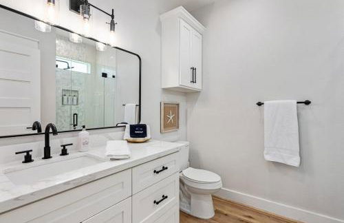 Steps to Beach, Luxury 4BR & 4BA, Views, Games, Dog-Friendly - Foto 37