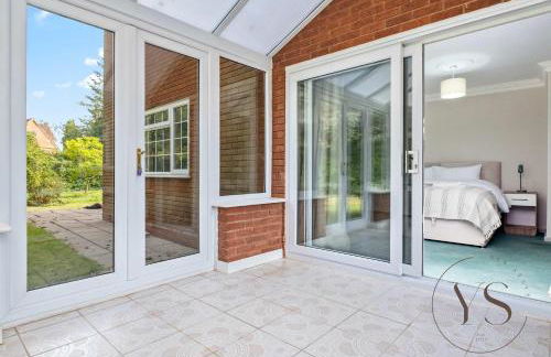 Spacious 6BR Villa in 32 Le More Birmingham with 7 Beds and Free Onsite Parking - Foto 65