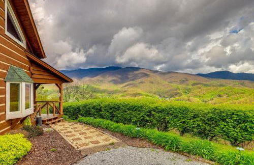 True Log Cabin with Game Room, Year-Round Views - Foto 28