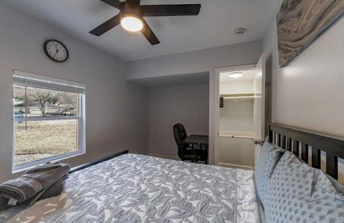 Beautiful home with backyard - Photo 39