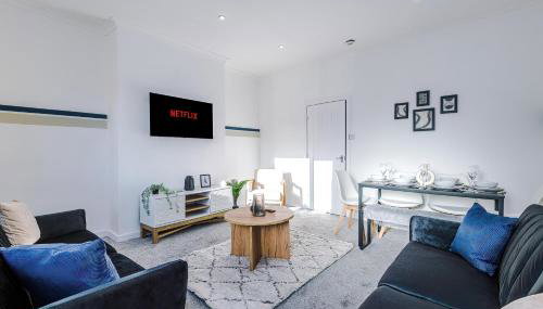 Spacious 2-Bedroom House near Wakefield Centre and Train Station with Free Parking, Ideal for Contractors & Long Stays - NordStay - Foto 2