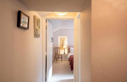 Host & Stay - White House - Photo 8