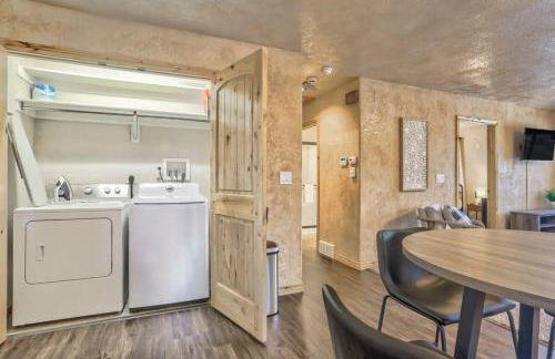 2BR Cottage with outdoor seating near Hiking & DT - Foto 28