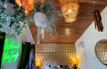 Otter 3 Lodge -Jungle Inspired -Dog Friendly -Private Hot Tub -Warminster-Bath-Salisbury - Foto 19