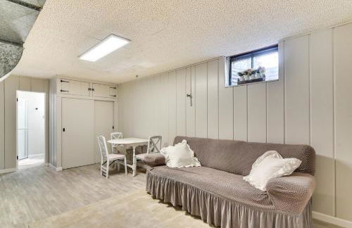 Serene Forest Grove Home with Deck and Stunning Views! - Foto 21