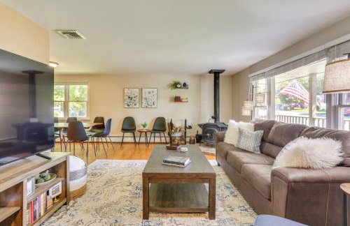 Charming Highland Falls Home Less Than 2 Mi to West Point! - Foto 2