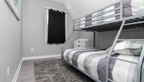 Lux finishes 4 bedroom DSM home Great location - Foto 4