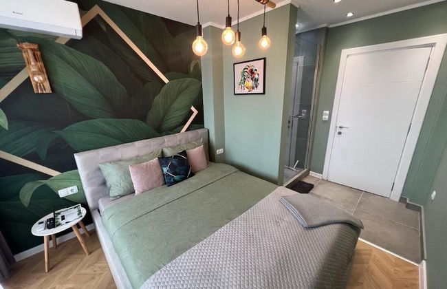 Varna Top Center Luxury One-bedroom Apartment - Photo 2