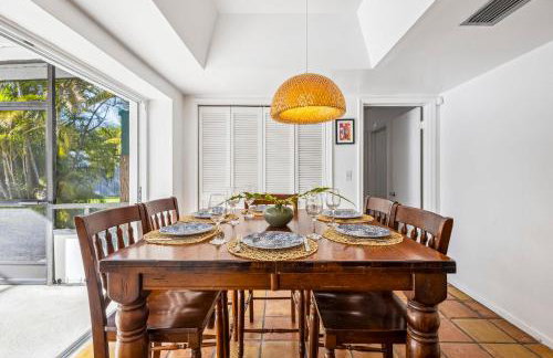 Tranquil Heirloom Hideaway Pool in South Miami - Foto 19