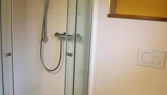 Sunny Loft mit wunderschöner Terrasse - Foto 2, Shower