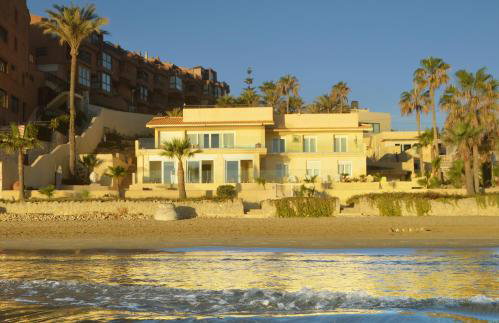 Espectacular Suite Privada a pie de playa y mar en CHALET ROQUETES - Foto 2