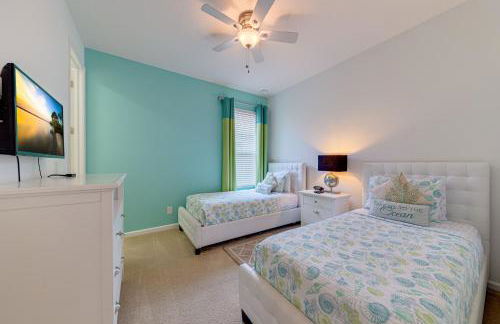 #350-Stunning Villa with Modern Decor, West Facing Pool Overlooking Private Conservation Land - Foto 37