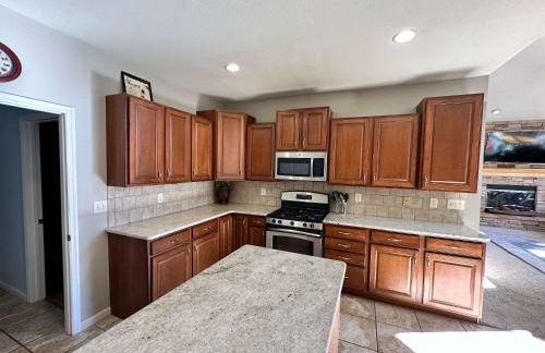 Lake It Easy - Waterfront Getaway with 7 Bedrooms - Foto 12