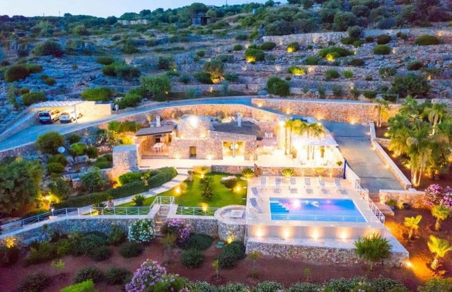 Luxury Scialandre Exclusive Pool Villa - Photo 41